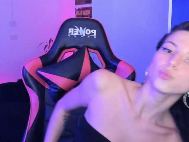 LolaMustaine's BongaCams show and profile