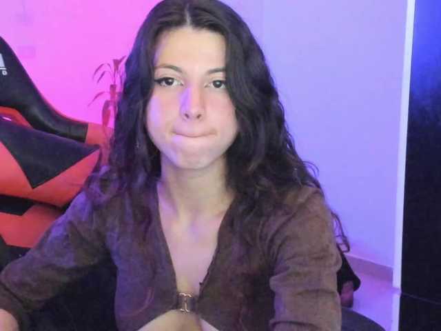 LolaMustaine's BongaCams show and profile