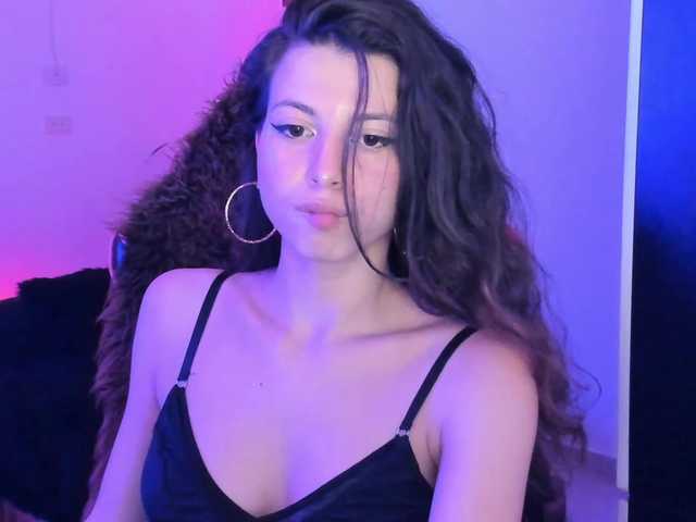 LolaMustaine's BongaCams show and profile