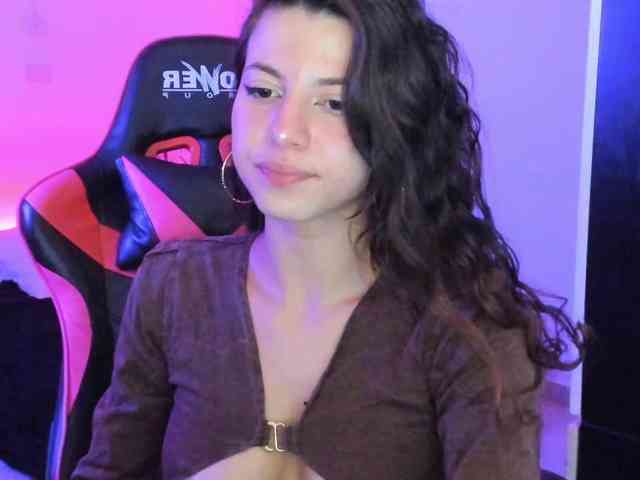 free voyeur cam Lolamustaine