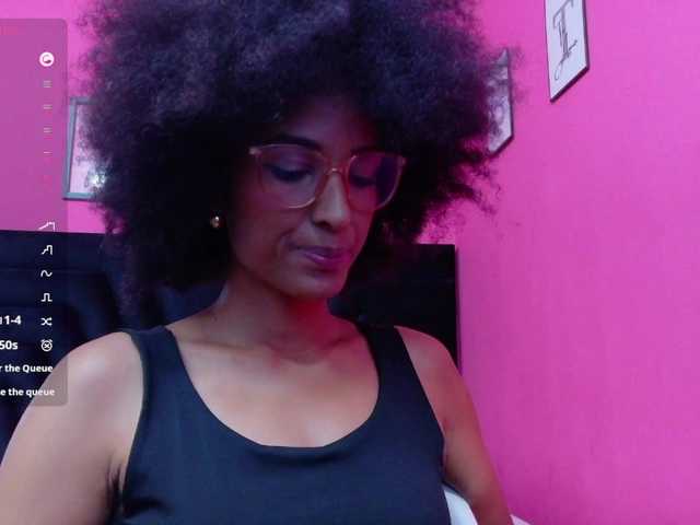 fitsexxyebony's BongaCams show and profile