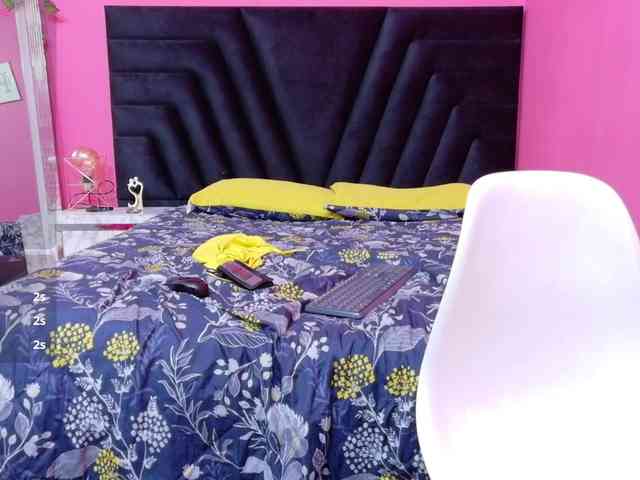 fitsexxyebony fitsexxyebony