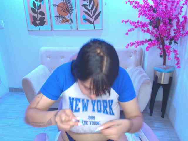 Kendall-Jhones webcam