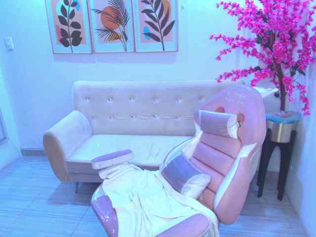 Kendall-Jhones webcam