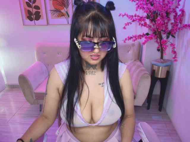 Kendall-Jhones Kendall-Jhones