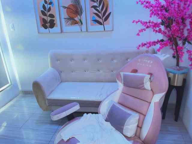 Kendall-Jhones webcam