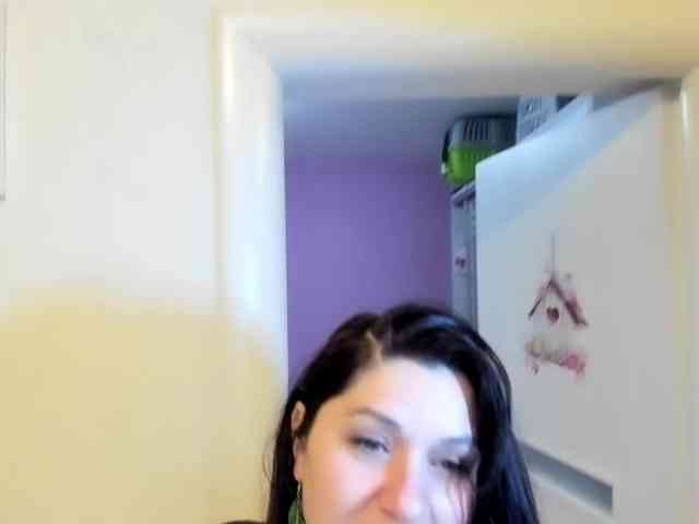 Erika84Bella webcam