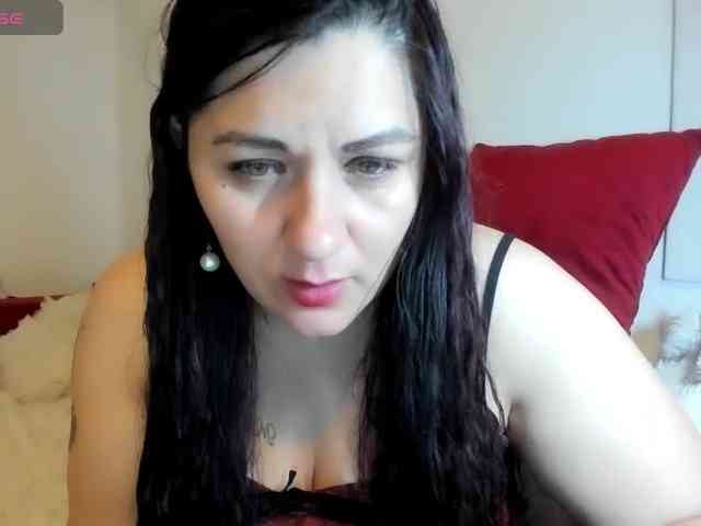 Erika84Bella webcam