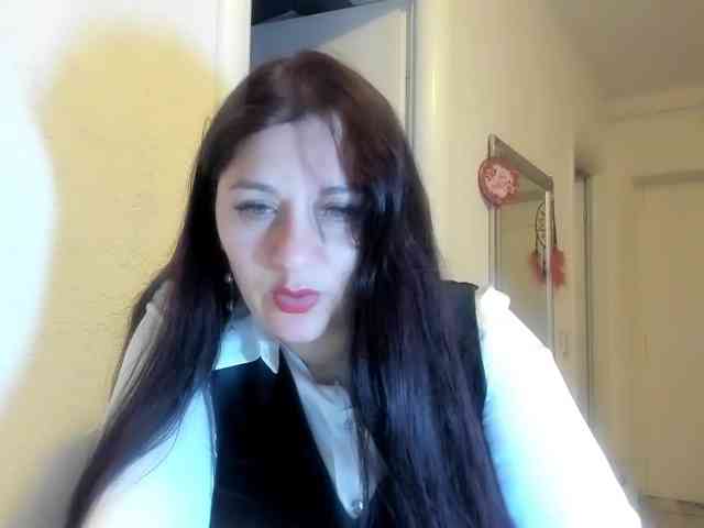 Erika84Bella webcam