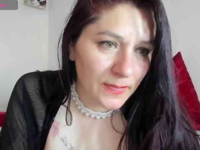 Erika84Bella webcam