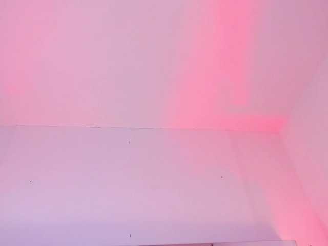 AliciaWhite-nt's BongaCams show and profile