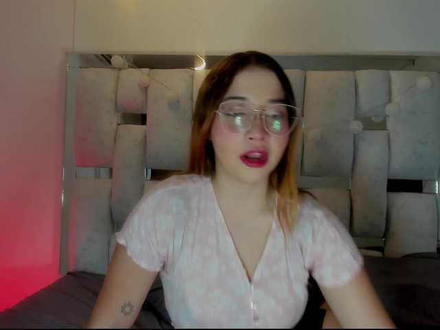 AliciaWhite-nt's BongaCams show and profile