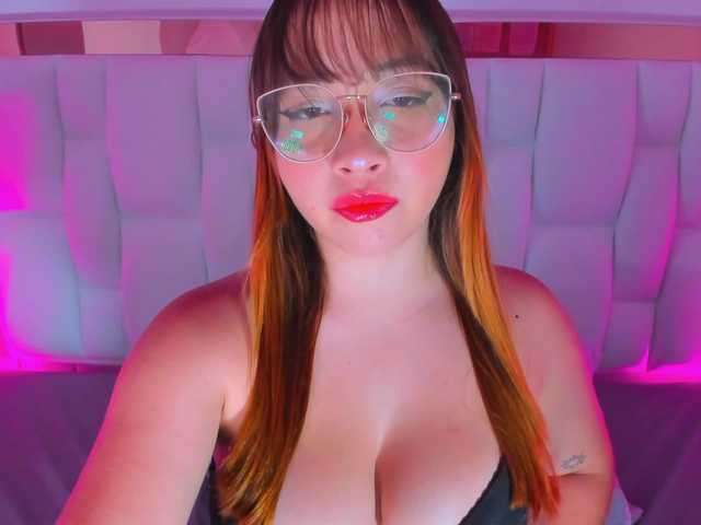 AliciaWhite-nt's BongaCams show and profile