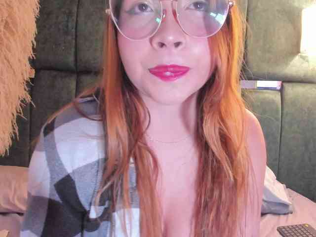 AliciaWhite-nt webcam