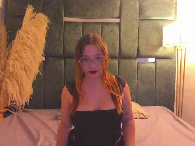 AliciaWhite-nt webcam