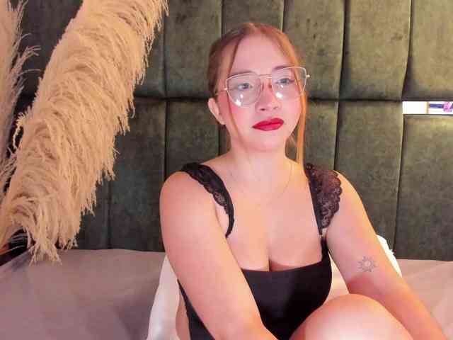 AliciaWhite-nt AliciaWhite-nt