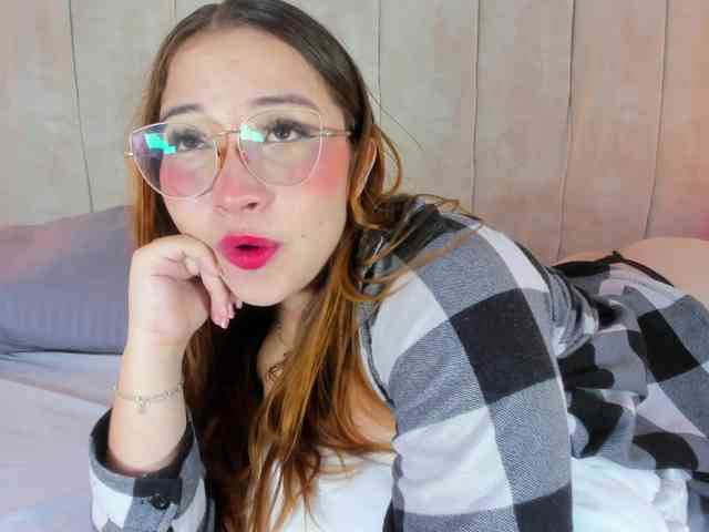 AliciaWhite-nt webcam