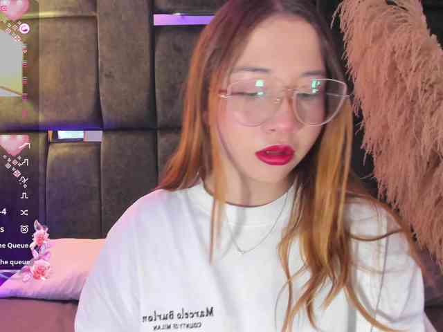 AliciaWhite-nt webcam