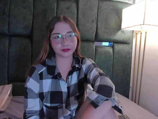 AliciaWhite-nt webcam