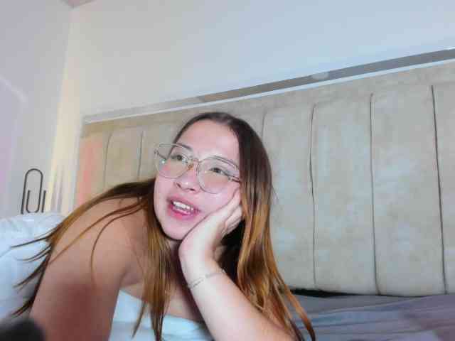 AliciaWhite-nt webcam