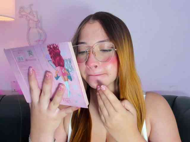 AliciaWhite-nt webcam