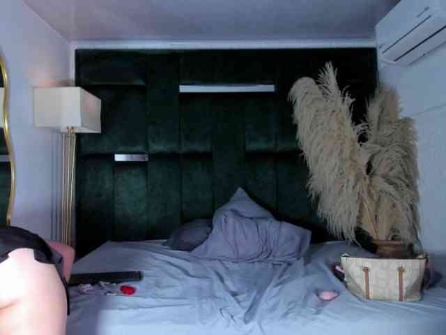 AliciaWhite-nt webcam