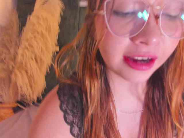 AliciaWhite-nt webcam