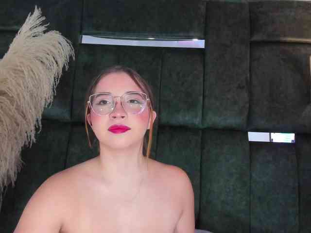 AliciaWhite-nt webcam