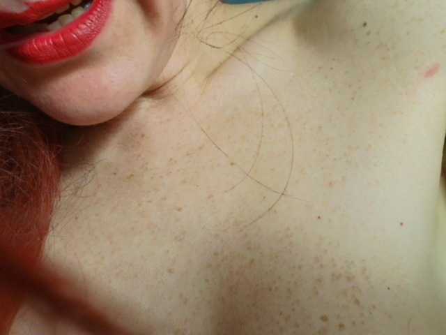 Aromalovee's BongaCams show and profile