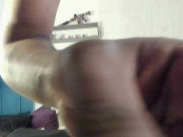 Nataymiky's BongaCams show and profile