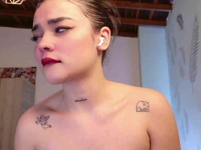 dulceduarte23 Live Webcam on BongaCams