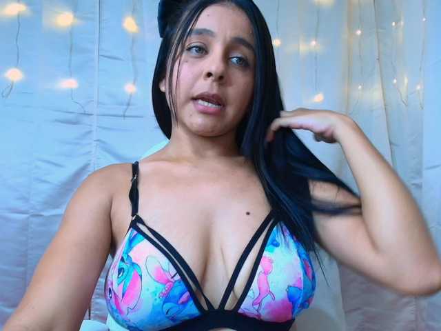 Daniela Sew (Danielasew)