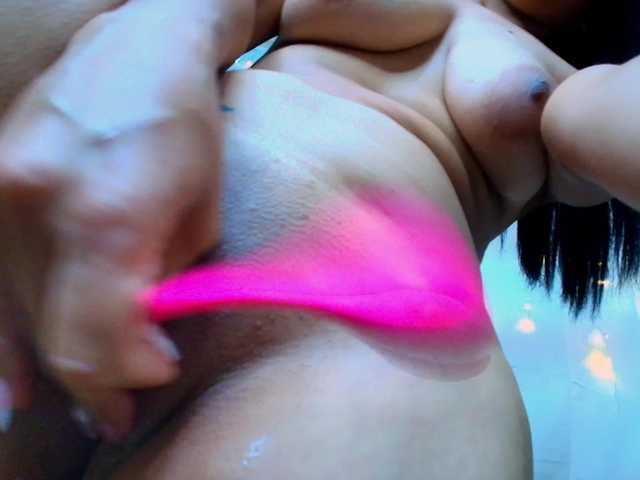 Danielasew's BongaCams show and profile