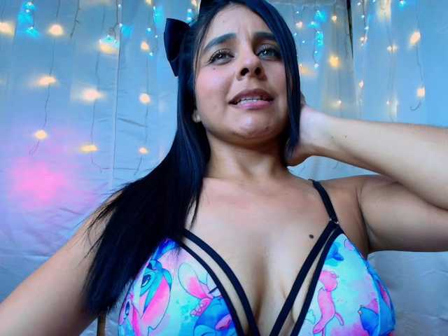 Danielasew's BongaCams show and profile