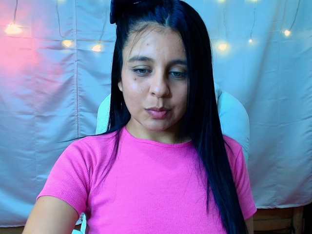 Danielasew's BongaCams show and profile