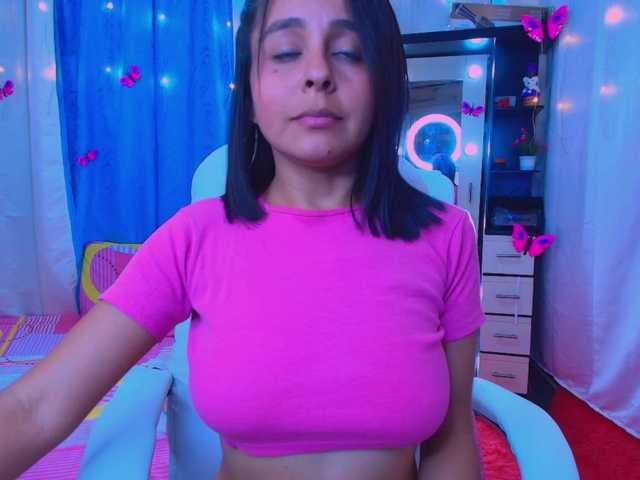 Danielasew's BongaCams show and profile