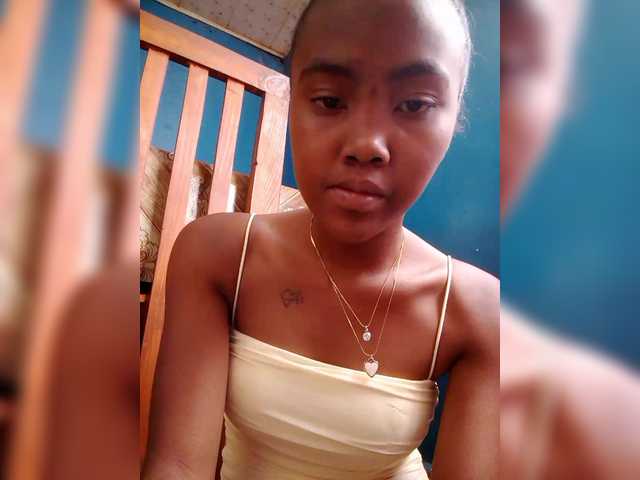 Stella11's BongaCams show and profile