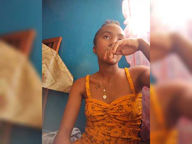 Stella11's BongaCams show and profile