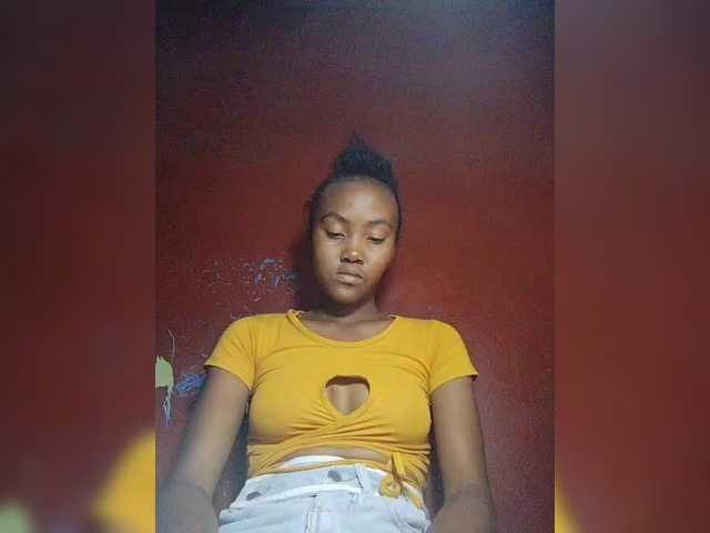 Stella11's BongaCams show and profile