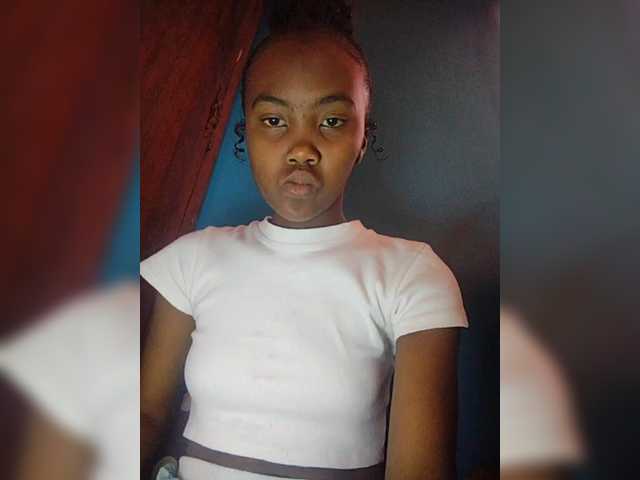 Stella11's BongaCams show and profile