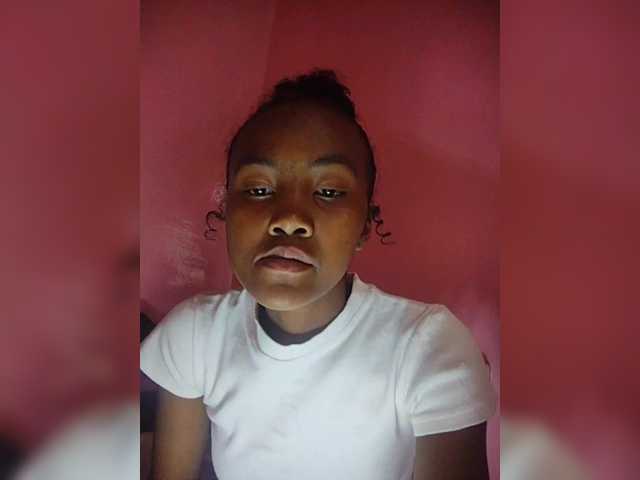 Stella11's BongaCams show and profile