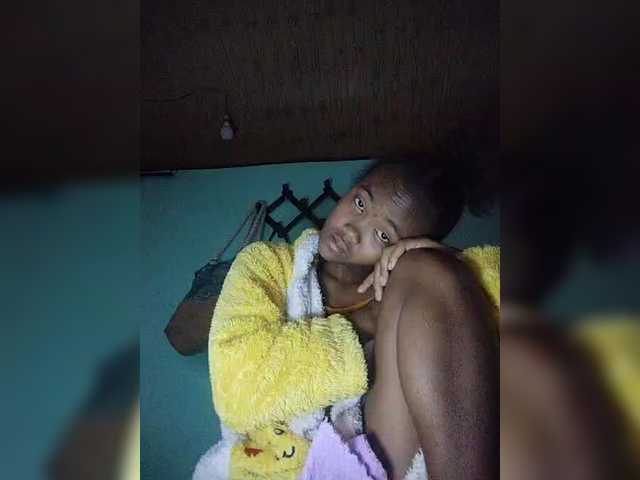 Stella11's BongaCams show and profile