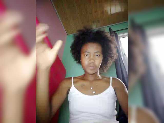 Stella11's BongaCams show and profile