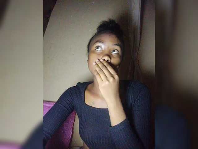 Stella11's BongaCams show and profile