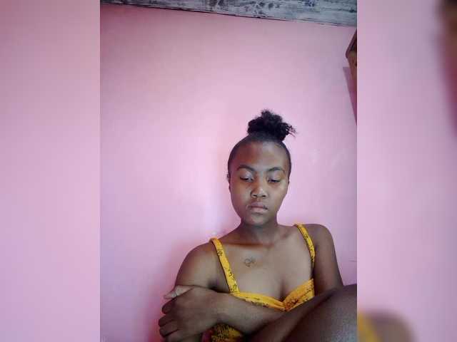 Stella11's BongaCams show and profile