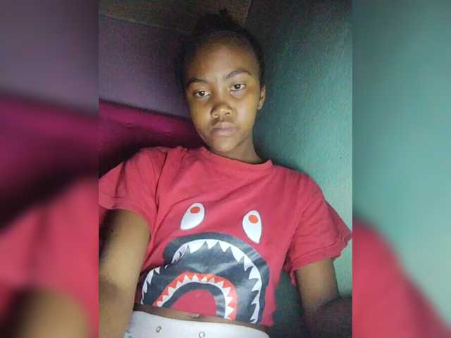 Stella11's BongaCams show and profile