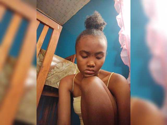 Stella11's BongaCams show and profile