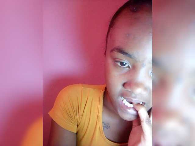 Stella11's BongaCams show and profile