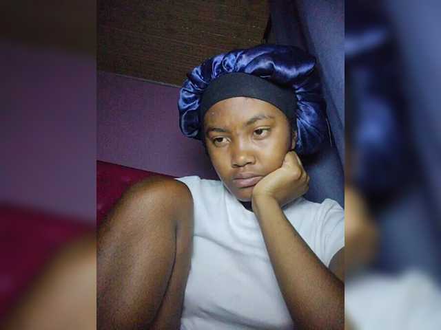 Stella11 live cam profile