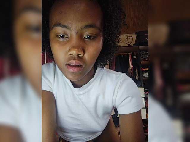 Stella11's BongaCams show and profile